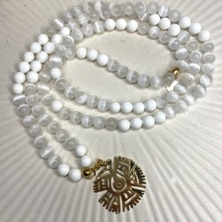 Sautoir harmonie et féminité