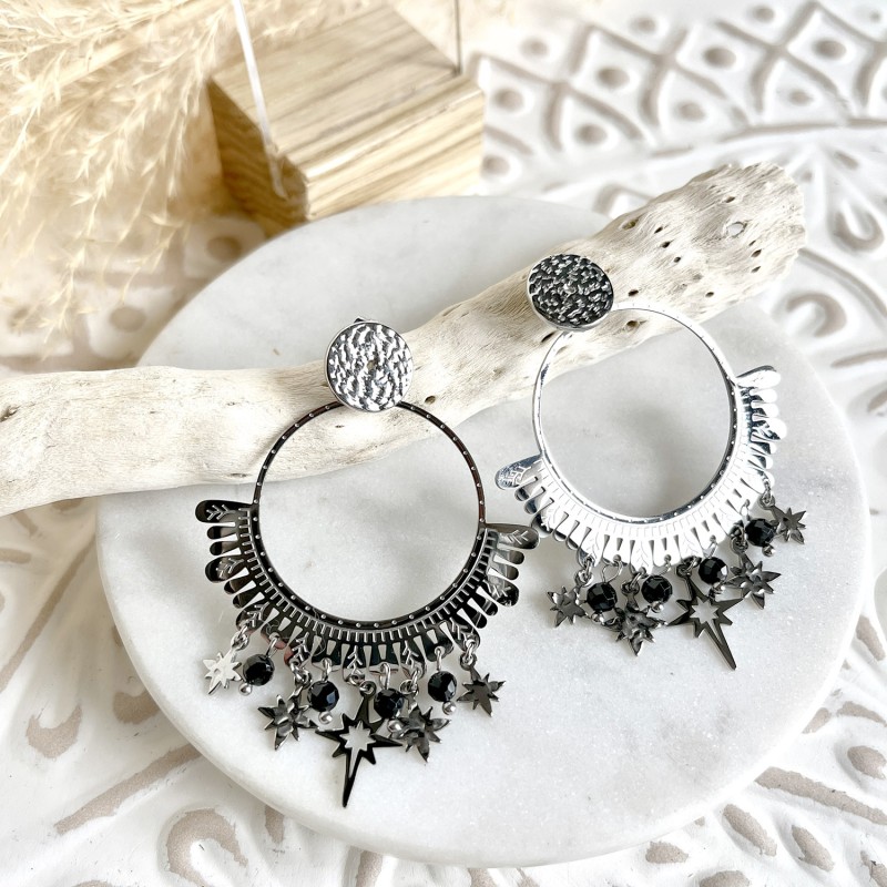 Boucles d'oreilles pendantes noires et argentées